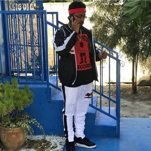 Meet your Posher, Jaron